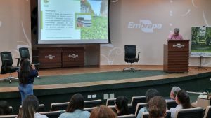 Seminário de divulgação de pesquisas